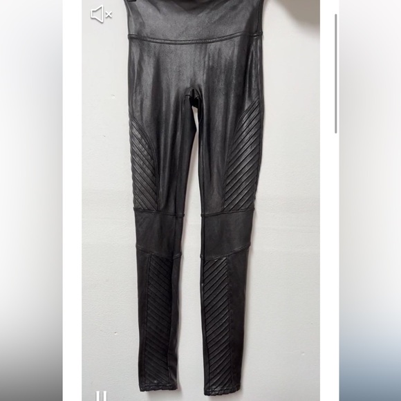 SPANX Faux Leather Moto Leggings size XS - Picture 2 of 11